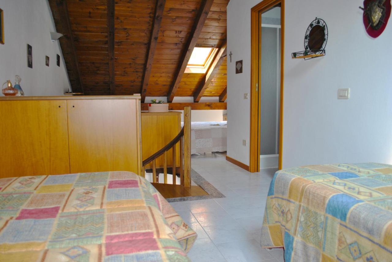 Loft With Big Terrace Lake View Apartman Sala Comacina Kültér fotó