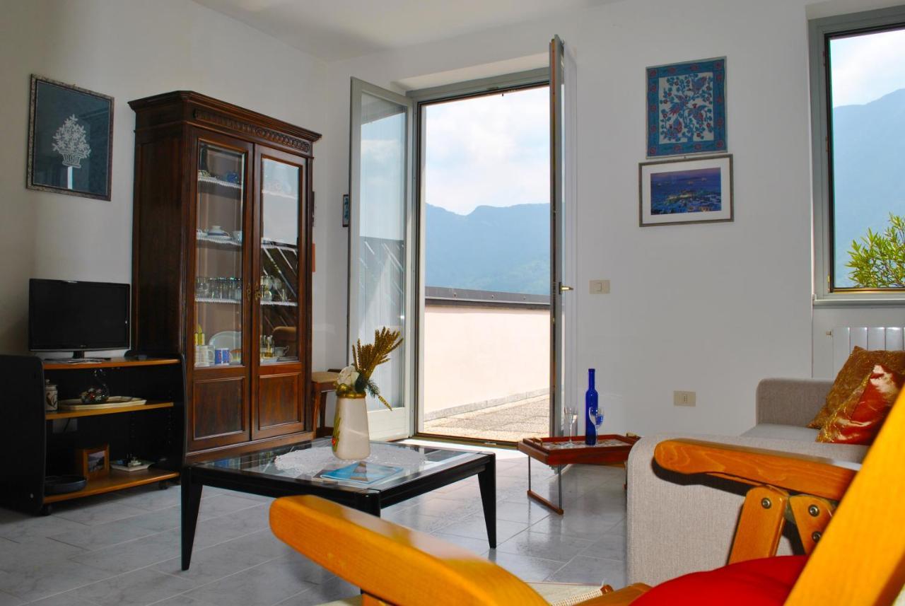 Loft With Big Terrace Lake View Apartman Sala Comacina Kültér fotó
